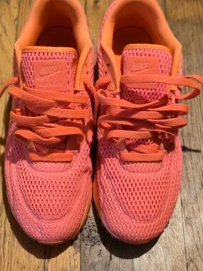 Nike Air Max 90 Ultra BR Bright Crimson Colorway